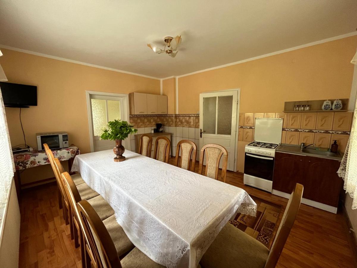 Casa Aurelia Villa Moldovita Ngoại thất bức ảnh